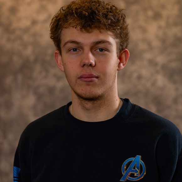 Meet your Posher, Logan - Picture 1 of 1